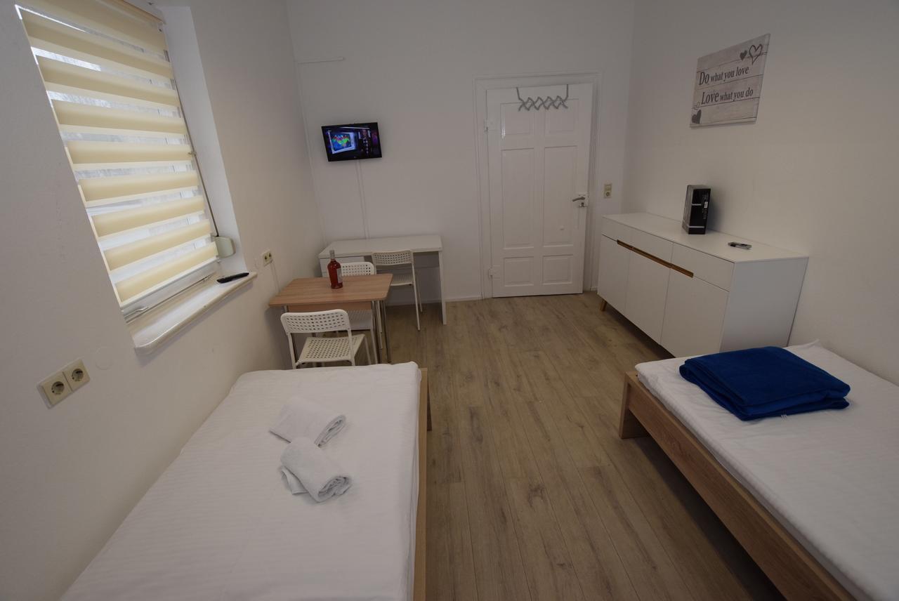 Monteurzimmer Kirchheim-Teck Kirchheim unter Teck Esterno foto