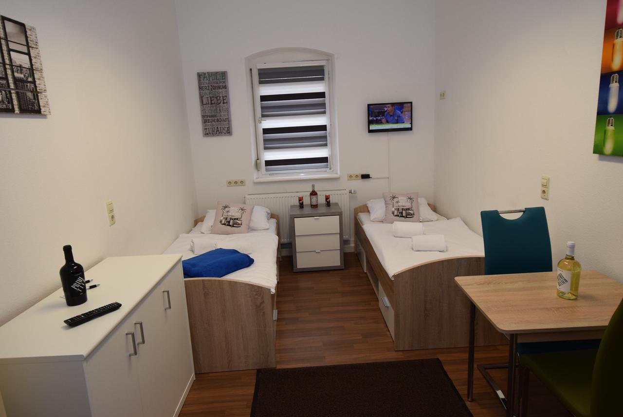 Monteurzimmer Kirchheim-Teck Kirchheim unter Teck Esterno foto