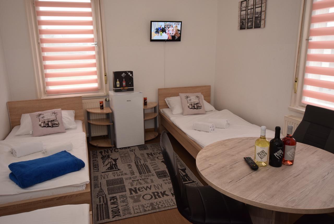 Monteurzimmer Kirchheim-Teck Kirchheim unter Teck Esterno foto